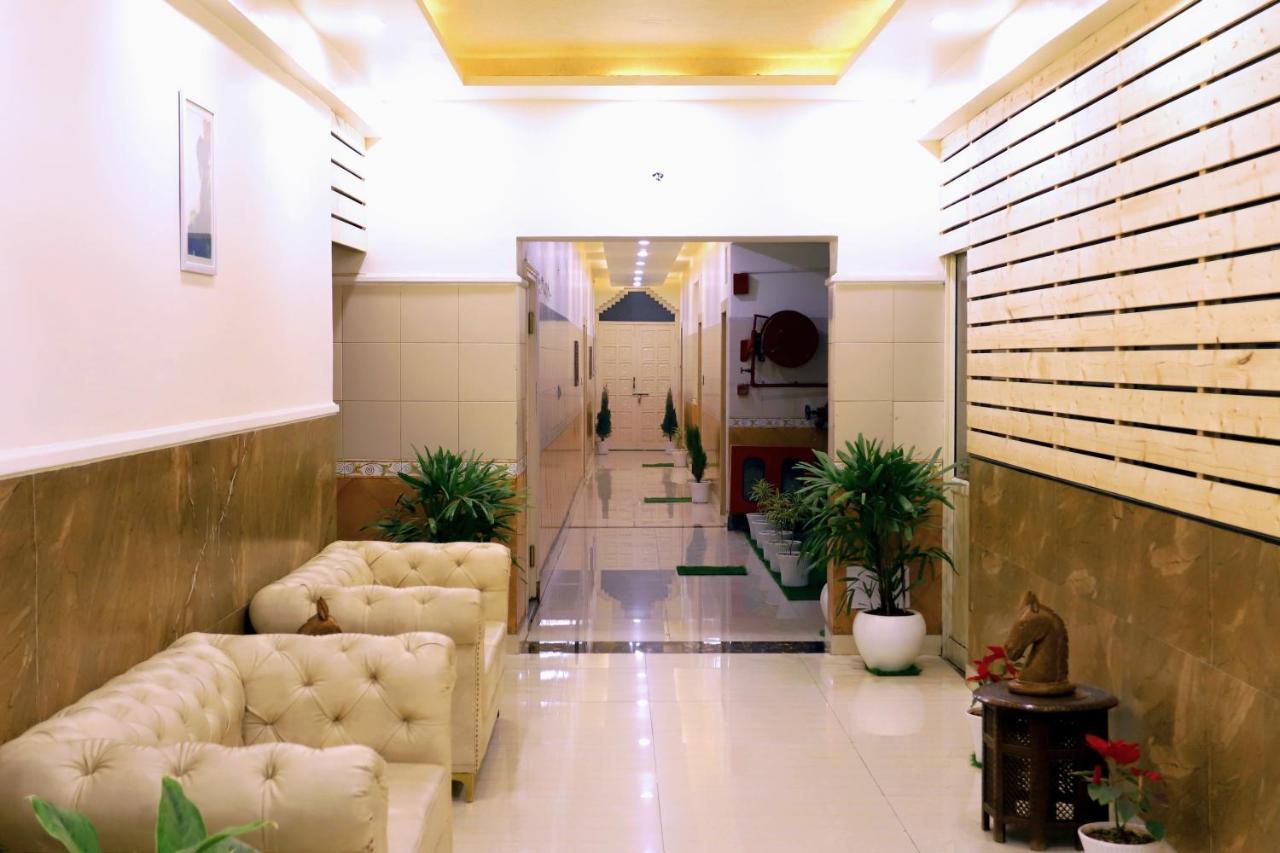 Neelgagan Hotel ニューデリー エクステリア 写真